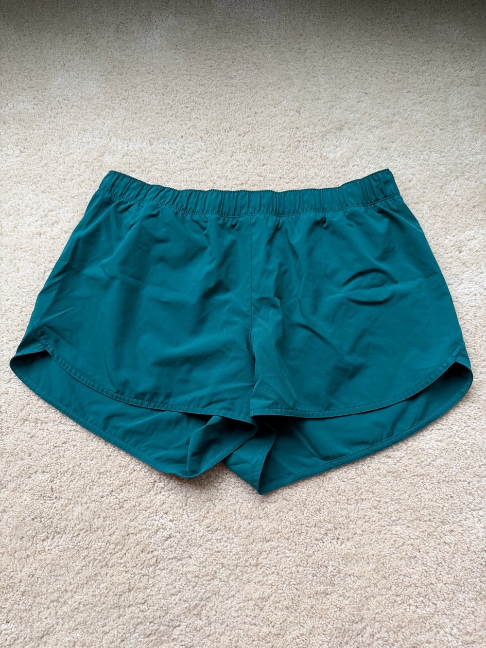 Old Navy Active Women's Green Athletic Shorts w/ Brief Lining - Size L - EUC